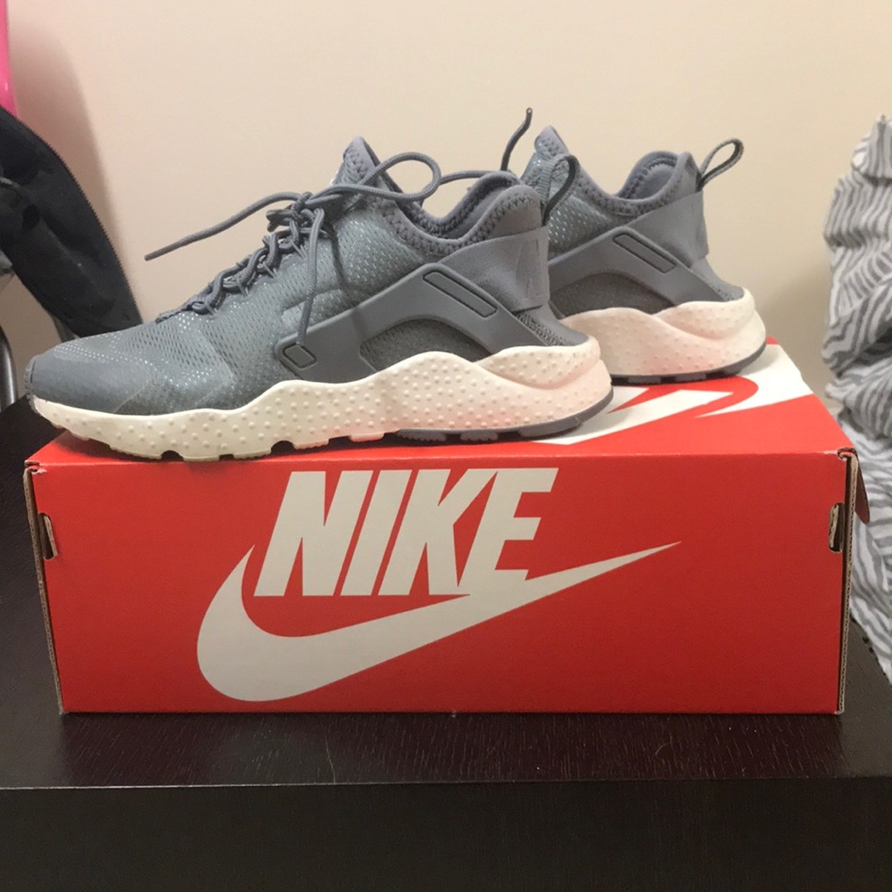 Nike Huarache Ultra Run grey size 6.5